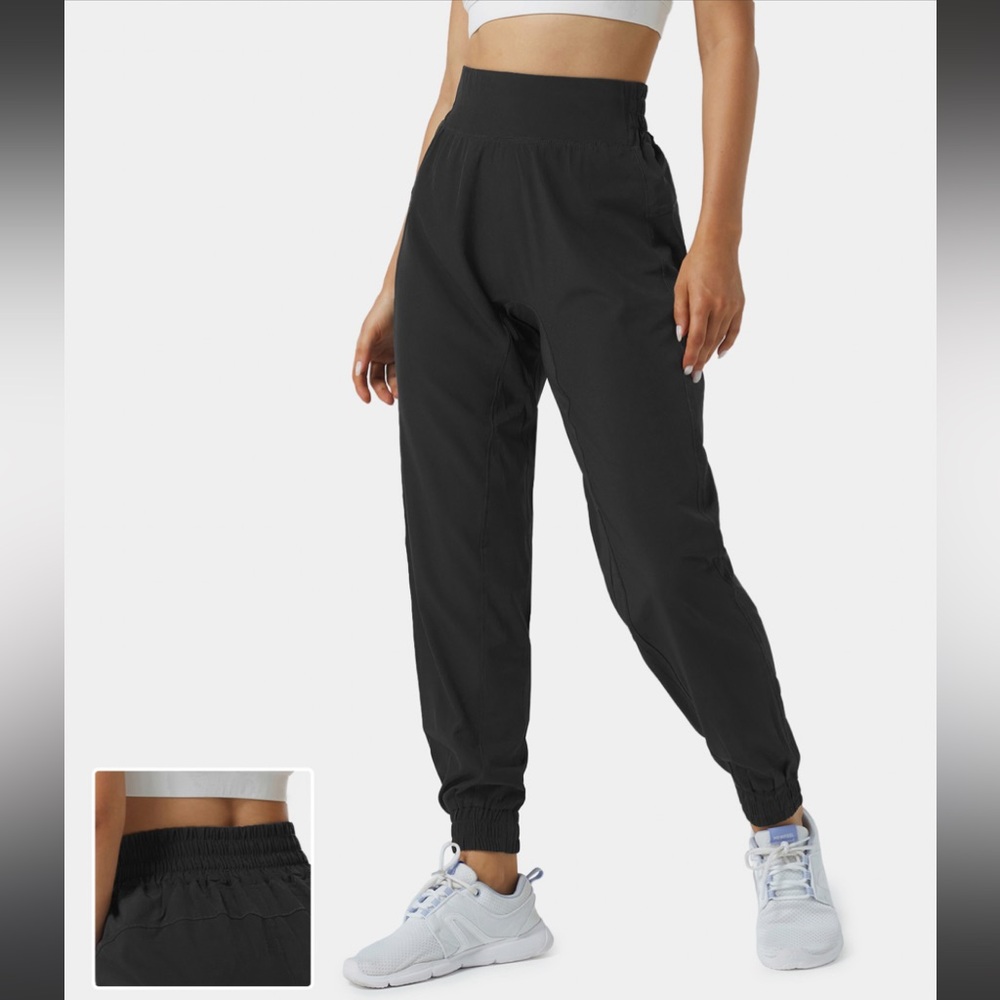 NWT High-waisted Joggers